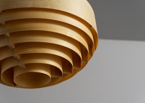 Pine veneer light detail